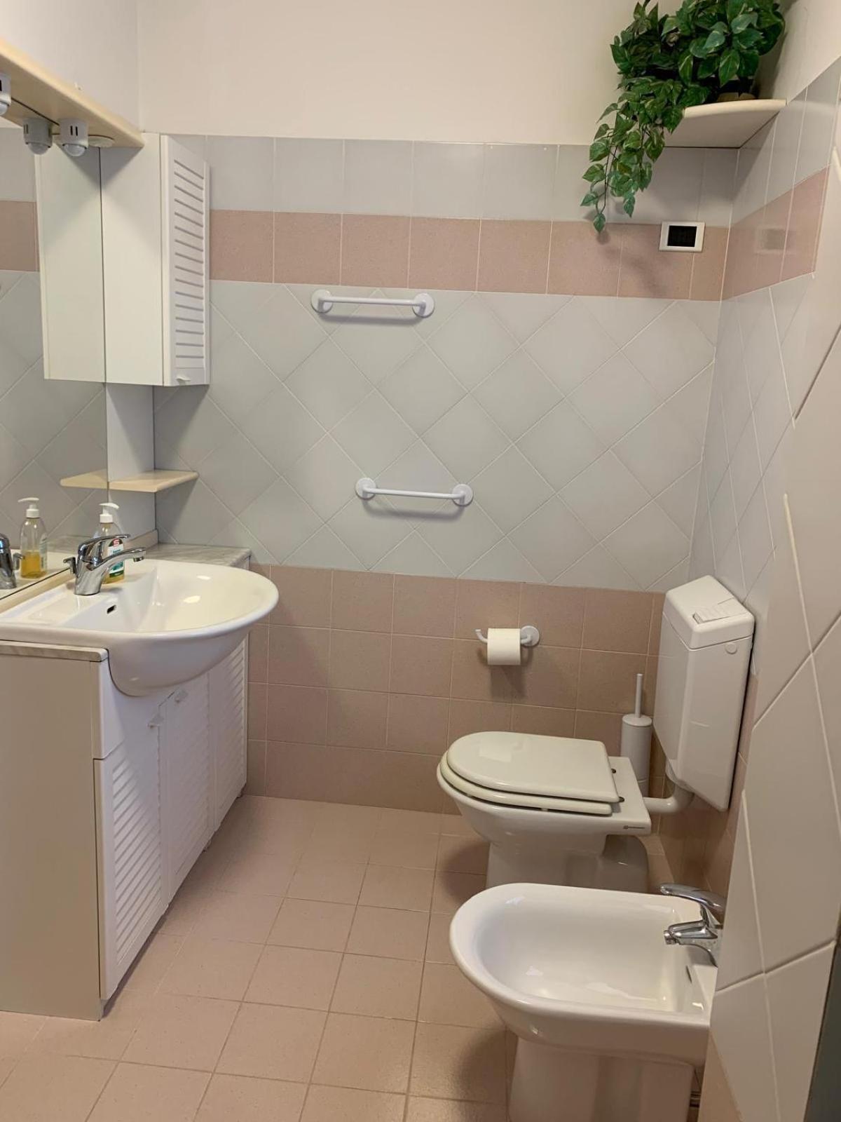Gracious Apartment Located In The Heart Of Lignano Lignano Sabbiadoro Kültér fotó